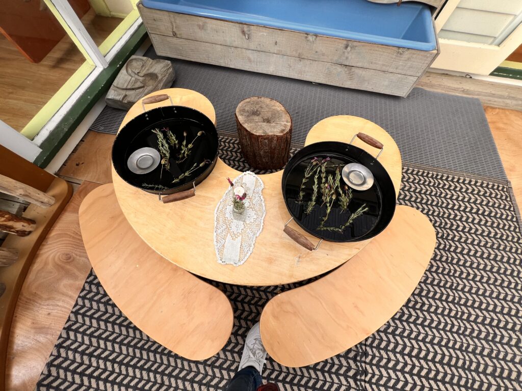 Children play sapce examples