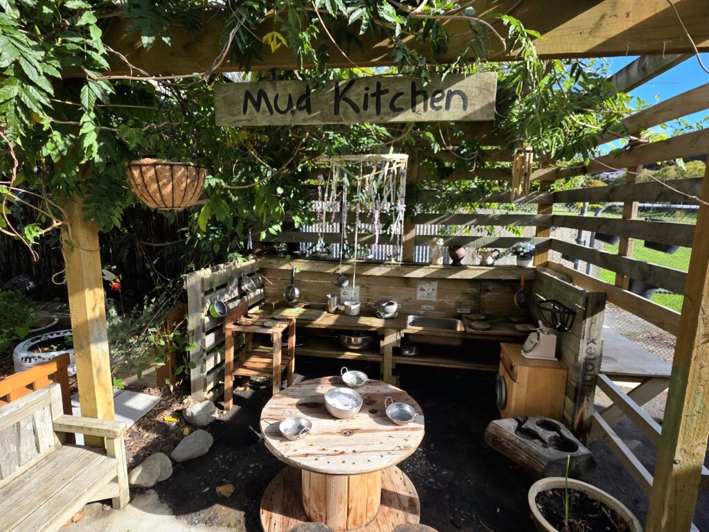 Outdoor learning environment